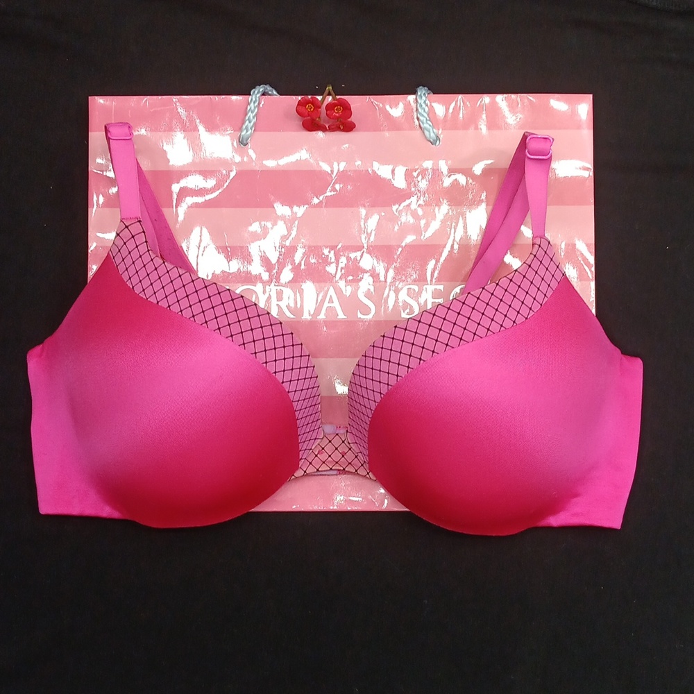 Victoria's Secret Black Lace Bra with Nude Lining Push-up Pigeonnant Size 34C